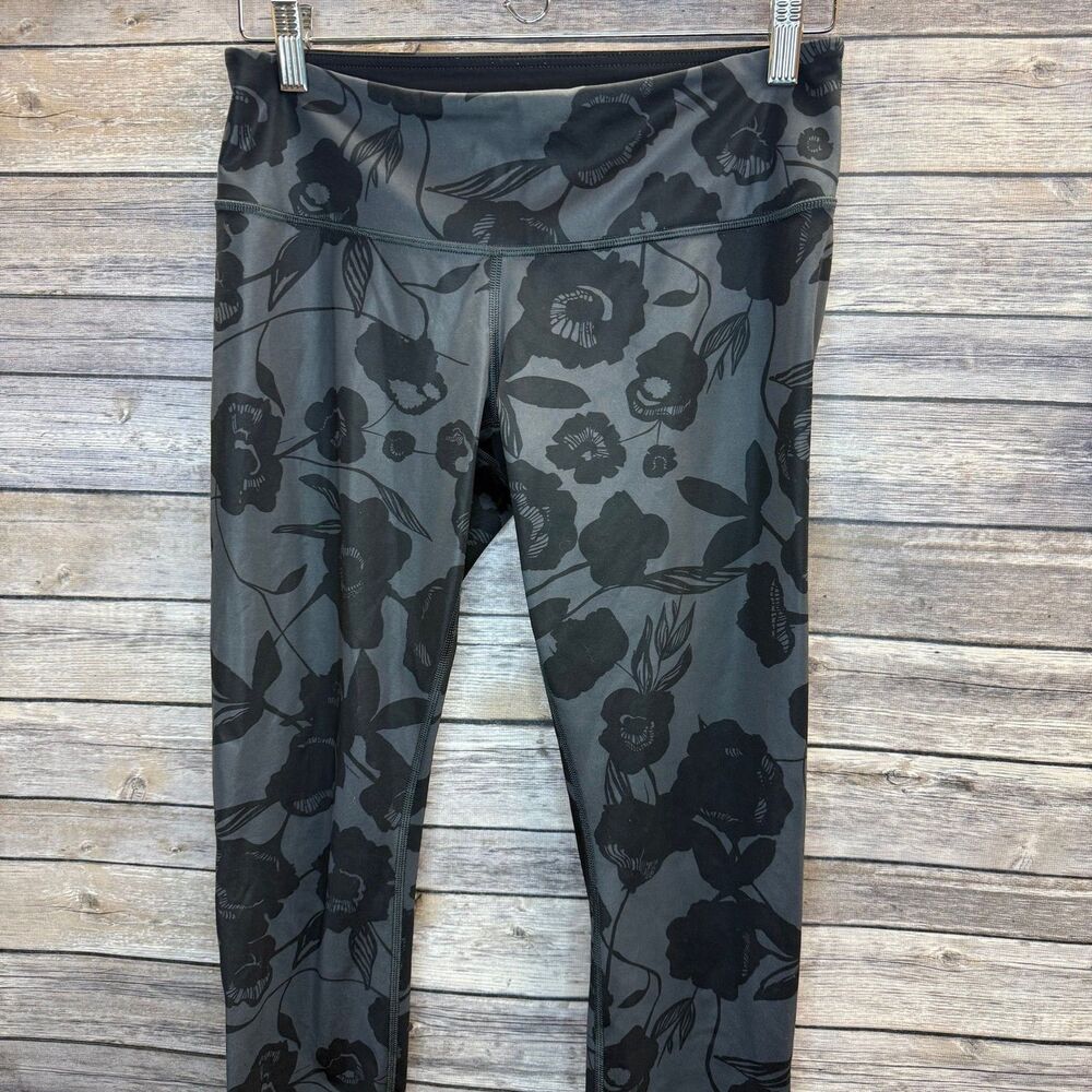 Lululemon Wunder Under Crop 21" Inseam Luxtreme Leggings Black Floral Size 8